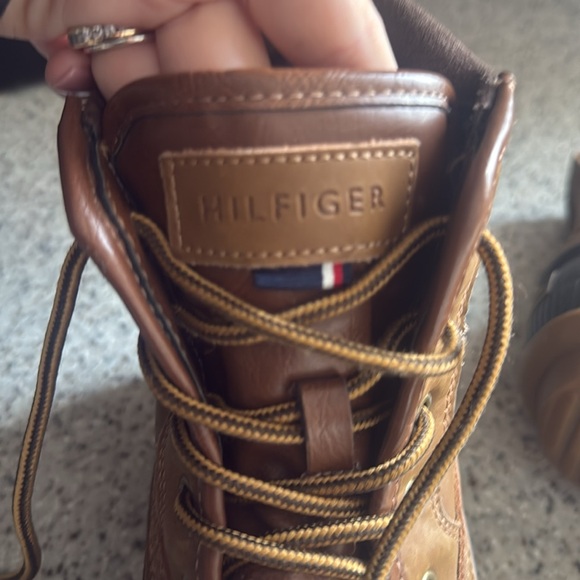Tommy Hilfiger mens boots - Picture 4 of 5